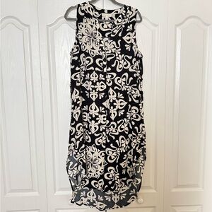 Black and White Sleeveless Dress